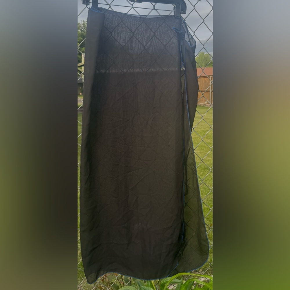 White Stag Sarong - very sheer - XL - Black with Blue piping